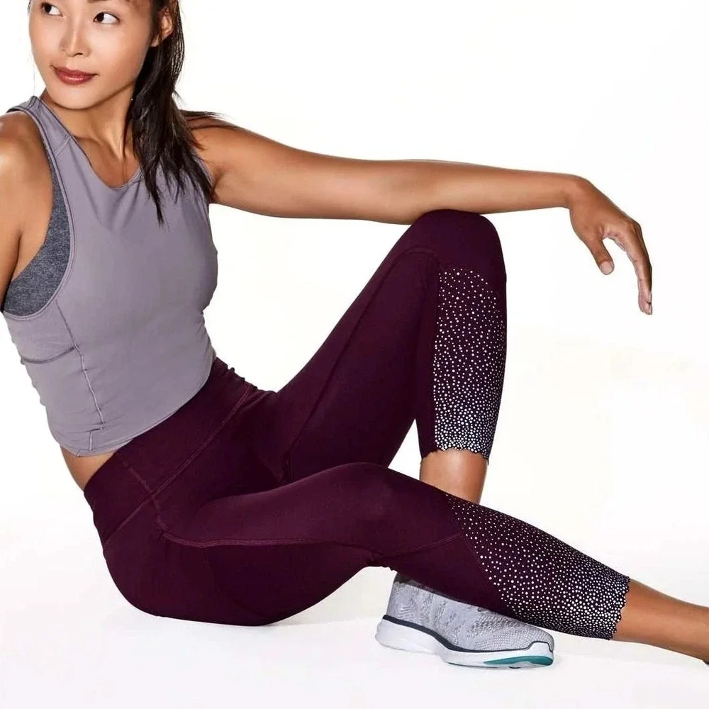 Lululemon Tight Stuff Tight II Darkest Magenta Size 6‎
